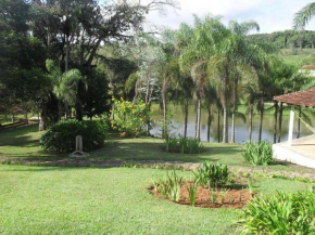 BANGALÕ DO LAGO